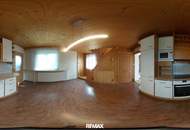 Großzügige Liegenschaft | attraktives Einfamilienhaus mit Galerie|1.706 m² Grundstück | 2 Garagen!