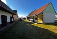 Ehemaliger Bauernhof, Bauernhaus, Ferienappartements, Nebengebäude, ruhige Ortslage