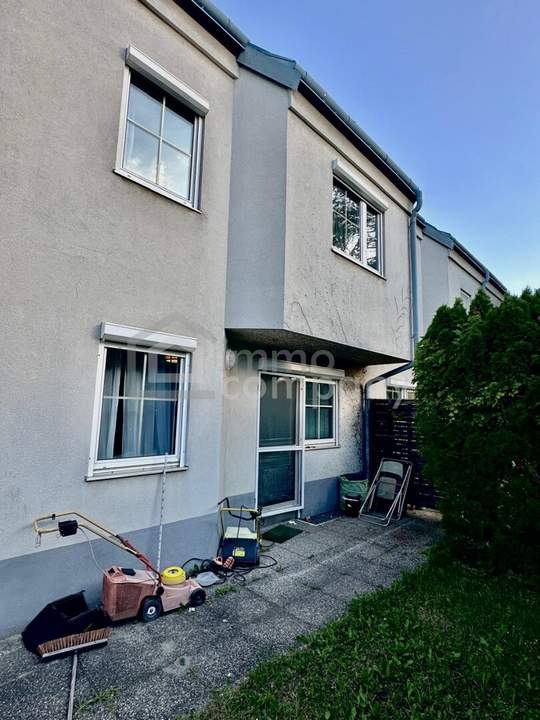 Verstecktes Juwel in der Donaustadt – Wohnen auf drei Ebenen mit Garten in 1220 Wien