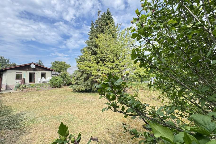 Ihr Grundstückstraum in 1220 Wien – Mit kleinem, aber charmantem Fertigteilhaus und viel Potenzial | ZELLMANN IMMOBILIEN, Grund und Boden-kauf, 490.000,€, 1220 Wien 22., Donaustadt