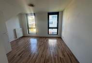 4 Zimmer Dachgeschoss-Maisonette mit Klimaanlage