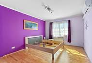 Modernes Einfamilienhaus mit Pool und Photovoltaik