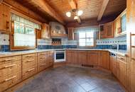 “Chalet-Feeling mitten im Tullnerfeld – Ihr Zuhause aus Holz mit besonderem Charme“