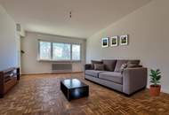 RENOVIERTE WOHNUNG MIT LOGGIA UND PARKPLATZ IN HERRLICHER WALDRAND-RUHELAGE
