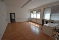 Geräumiges Büro nähe Kagraner Platz- Warmmiete!