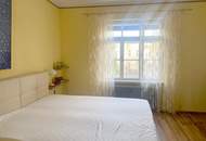 Gediegene Stadtvilla in gutem Originalzustand mit schönem Garten