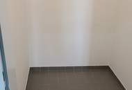20. Bezirk, Pöchlarnstraße Altbauwohnung rd. 93 m², 3 Zimmer, Küche möbliert!