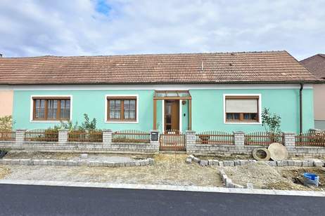 120m² Wohnfläche, 4 Zimmer - Wohnen auf einer Ebene mit Innenhof, Garten, Nebengebäude, Garage, Haus-kauf, 165.000,€, 2041 Hollabrunn