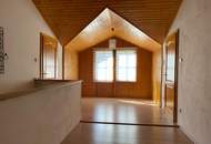 Großzügiges Einfamilienhaus in zentraler und idyllischer Waldrandlage