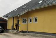 Großzügiges Einfamilienhaus mit Pool, Garten und Carport in Seewalchen