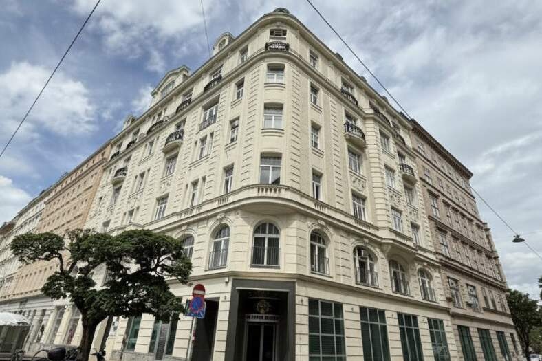 1010! Exklusive generalsanierte 3-Zimmer Wohnung am Rudolfsplatz im Herzen des 1. Bezirks!, Wohnung-miete, 3.498,74,€, 1010 Wien 1., Innere Stadt