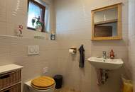 Großzügiges &amp; exklusives Familienhaus auf einer Ebene mit Garten und Nebengebäude