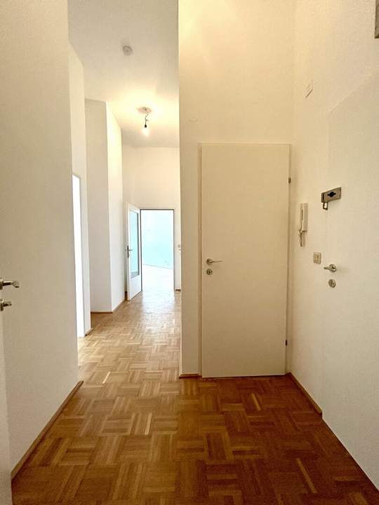 Neuwertige 1-Zimmer-Wohnung in 1050 Wien – U-Bahn-Nähe und moderne Ausstattung!