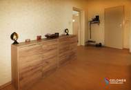 Solides Einfamilienhaus mit 3 Zimmer, Terrasse, großer Garten und 2 Garagen und Nebengebäude