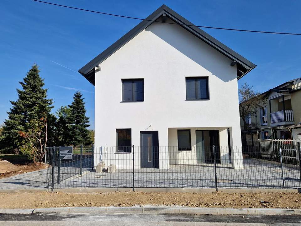 "Der erste Sommer IM EIGENEN HAUS!"
