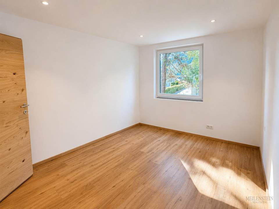 ANFRAGEN NUR ONLINE ! -Sonnige, neu sanierte 3-Zimmer-Wohnung mit Balkon und Garage in Kematen