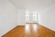 Wohnen im Grünen ! Altbau Klassiker mit Pawlatsche im Herzen des 7. Bezirks