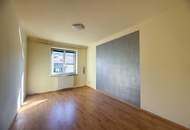 *** Zinshaus in Hönigsberg: 6 Wohnungen, ca. 270 m² Wohnfläche – früher vermietet, jetzt bestandsfrei ***
