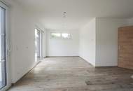 Neubau 4 Zimmer Wohnung mit großzügiger Terrasse & Carport