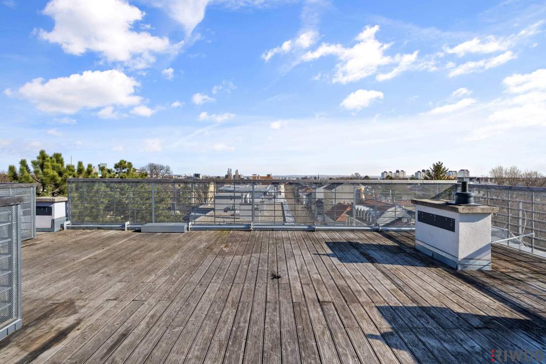 Nähe Küniglberg / Schönbrunn - DG-Wohnung mit ca 50m² Dachterrasse - inkl. fantastischem Blick über Wien - Nähe Atzgersdorfer Straße