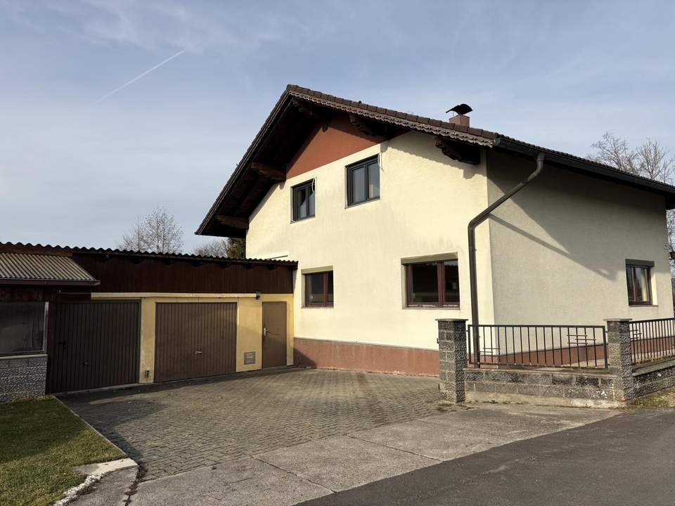 Wohnhaus - Flexibel als Familienheim oder mit 2 Wohneinheiten