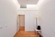 Luxuriöse Altbauwohnung in einem prächtigen historischen Haus in der Nähe des Servitenviertels und des Lycée