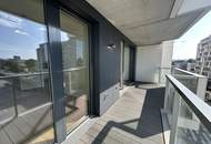 MARINA TOWER - Helle 2-Zimmer-Wohnung mit Balkon und überdachter Loggia