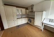 Gemütliche 2,5-Zimmer-Mietwohnung mit Balkon und Carport im Dachgeschoss in +++ St. Lorenzen +++