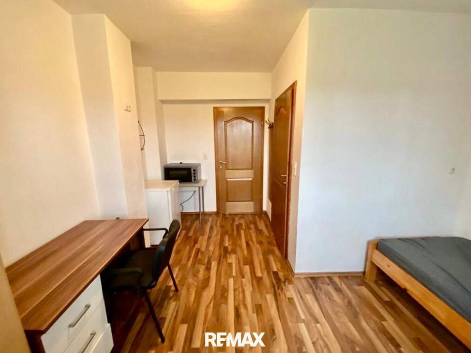 Gepflegtes Mini-Apartment mit Badezimmer in zentraler Lage - Zimmer 10! Nähe BMW, SKF!!!