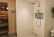 Exklusives Penthouse mit Hotelambiente – Hallenbad, Spa-Bereich, Partykeller und uneinsehbarer Dachterrasse