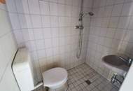 Gute Wohnmöglichkeit, 2 Zimmer, großzügiges Wohnzimmer, SZ zum Hof. Angenehme Lage im 10. Bezirk.
