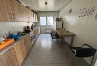 Betriebsgelände mit Halle in Untersiebenbrunn