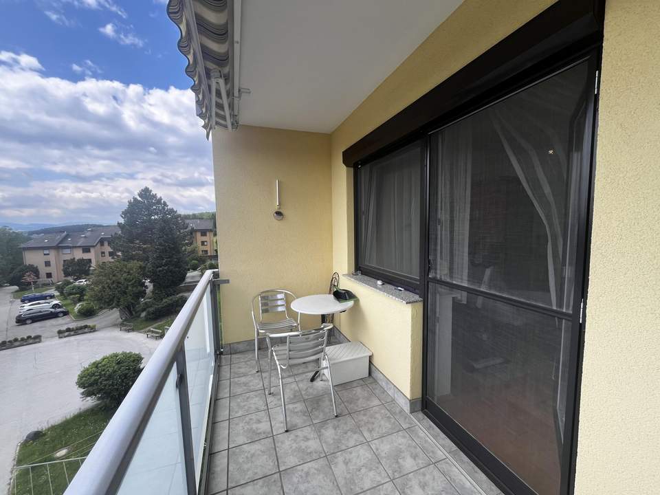 "3 Zimmer inkl. Balkon und Garagenplatz"
