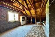 Sanierungsbedürftiges Haus mit großem Grundstück und Nebengebäude in ländlicher Umgebung