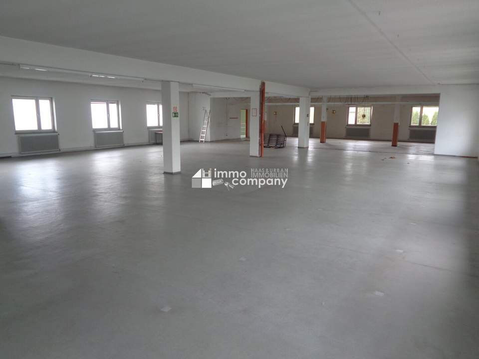 Neuer Preis!!! Interessantes Anlageobjekt für Firmensitz oder ca. 18 Wohneinheiten! ...und weitere 1312m² Freifläche/ Baugrund für zB. Reihenhäuser um Euro 158.000!!!