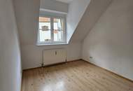 Unbefristete 3-Zimmer-Wohnung mit Waldblick von den 2 Balkonen in ruhiger Lage!