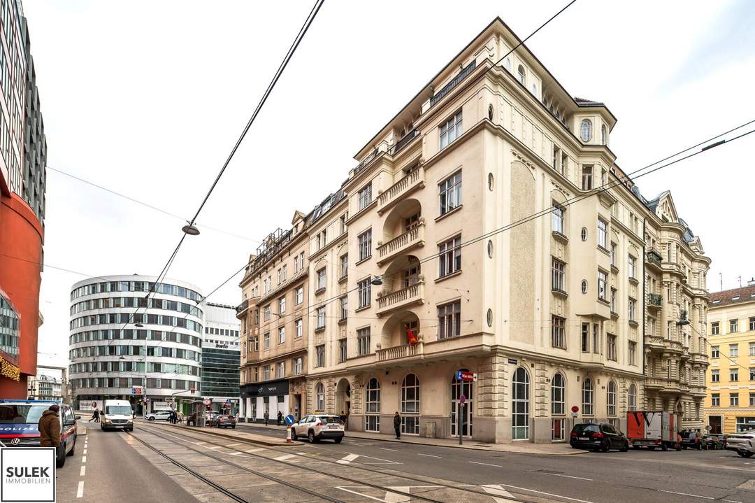 ** Repräsentatives Altbau-Büro mit Klimaanlage und Balkon – ca. 201 m² vis à vis Wien Mitte / The Mall; ab sofort **