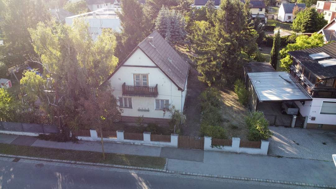 Großes Baugrundstück - 300m2 Grund verbaubar