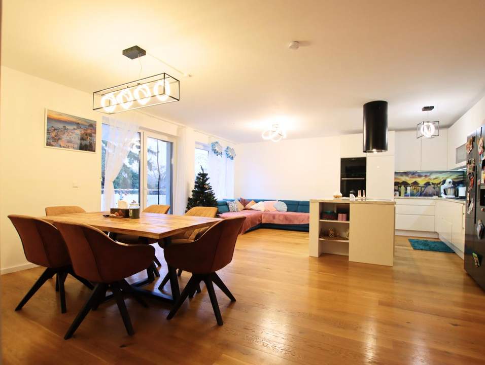 Ihre neue Wohnung: 113 m² Wohnkomfort + Balkon – zentral, hell und modern!