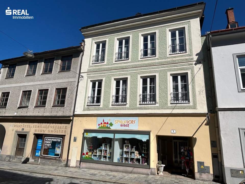 Wohn- und Geschäftshaus in zentraler Lage