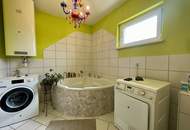 Neuwertige Wohnung mit guter Aufteilung - 2 Carports - ein extra Raum mit extra Zugang für Gewerbe!