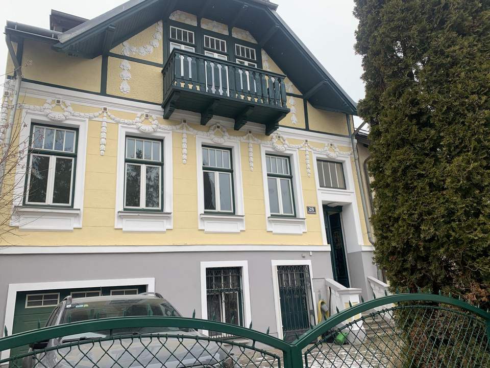 Doppelhaushälfte mit Garten im Jugendstilhaus