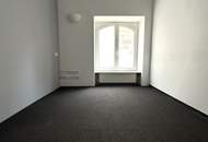 SPITTELBERG: Zentral begehbares Büro (viele Zimmer) mit Loggia! Garagenplätze bei Bedarf!