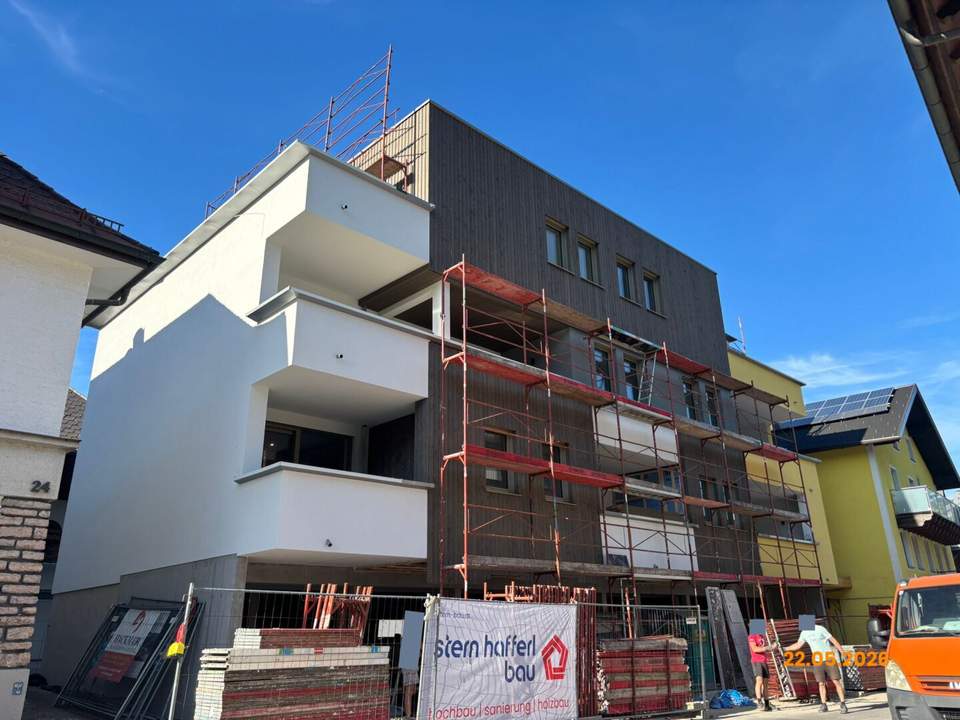 Luxuriöses Wohnen in direkter Seenähe – Neubau in Unterach