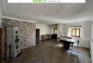 KIRCHDORF: Klassik im Kremstal | Historisches Stadthaus mit Gewölben und parkähnlicher Außenanlage!