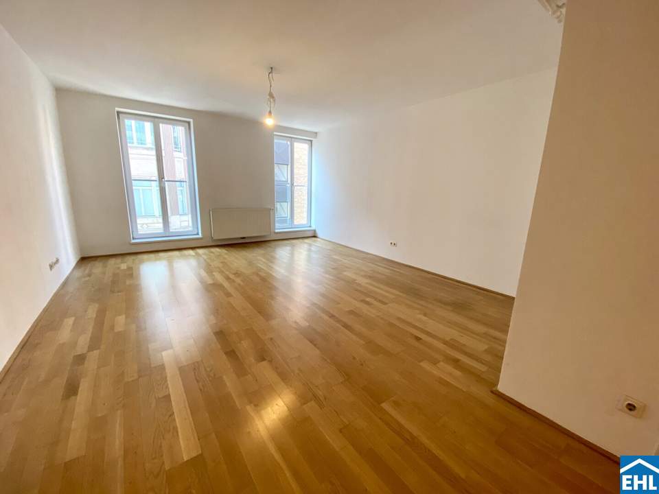 Schöne, großzügige 2 Zimmer-Altbauwohnung im 7. Bezirk