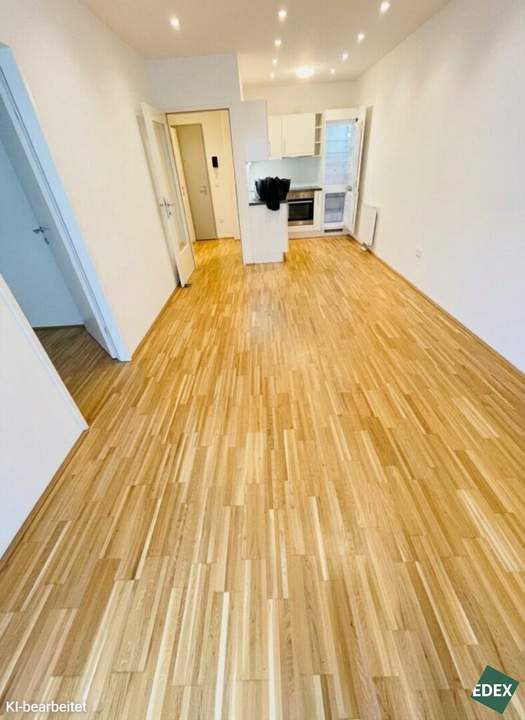 Modern 3-Bedroom Apartment with Loggia near Dengler Park
