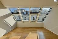 360° TOUR // PENTHOUSE-WOHNUNG nahe NASCHMARKT
