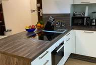 15380 Außergewöhnliche Innenstadtlage, neu renoviert, 5 Minuten zum Bahnhof, Altbau, Lift!