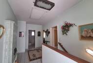 ''Komfortabel ausgestatteter Bungalow mit parkähnlichem Garten''